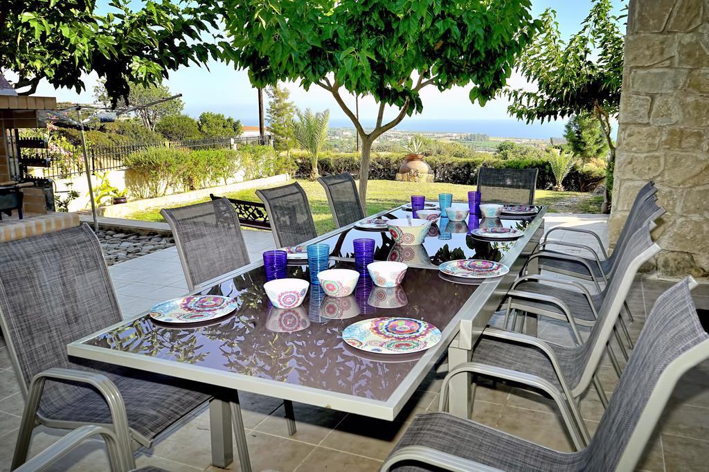 Dionysos Villa Peyia Exterior foto
